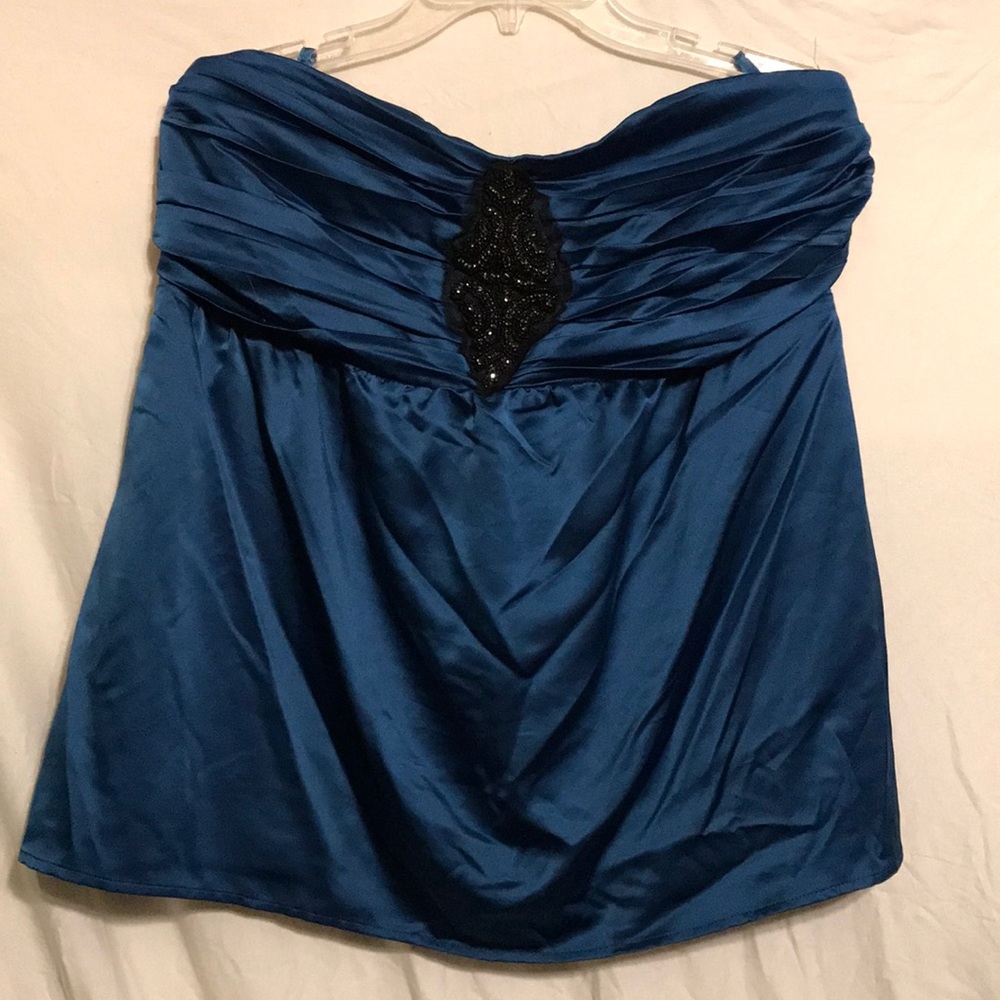 Sleeveless silk shirt one X1.